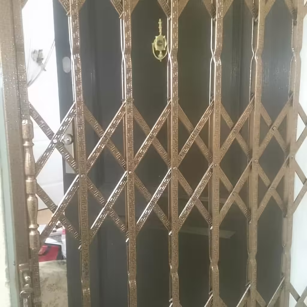 حفاظ پنجره آهنی در بندر عباس