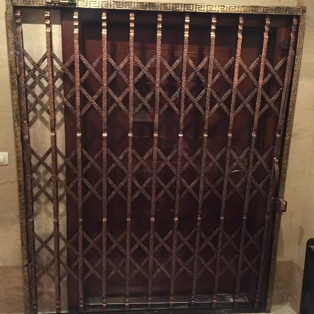 حفاظ آکاردئونی 3 گل پرچ مخفی در بندر عباس