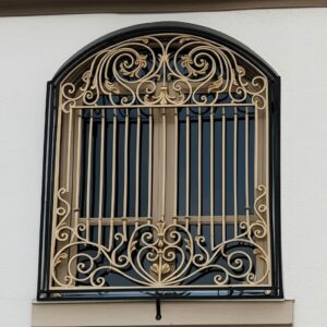 حفاظ پنجره شاهانه آرتمیس در بندر عباس