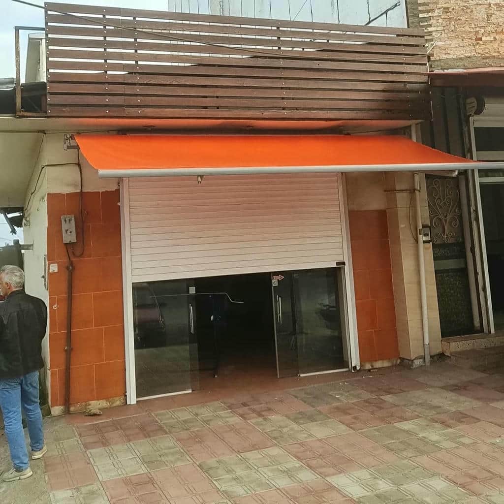 سایبان برقی بازویی در هرمزگان