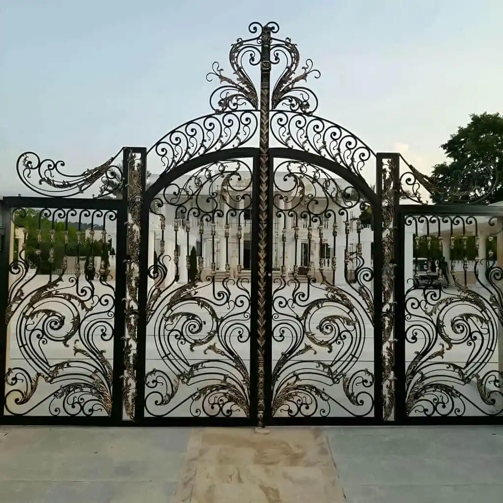 خرید درب فلزی ورودی ویلا با متریال فولادی در بندر عباس