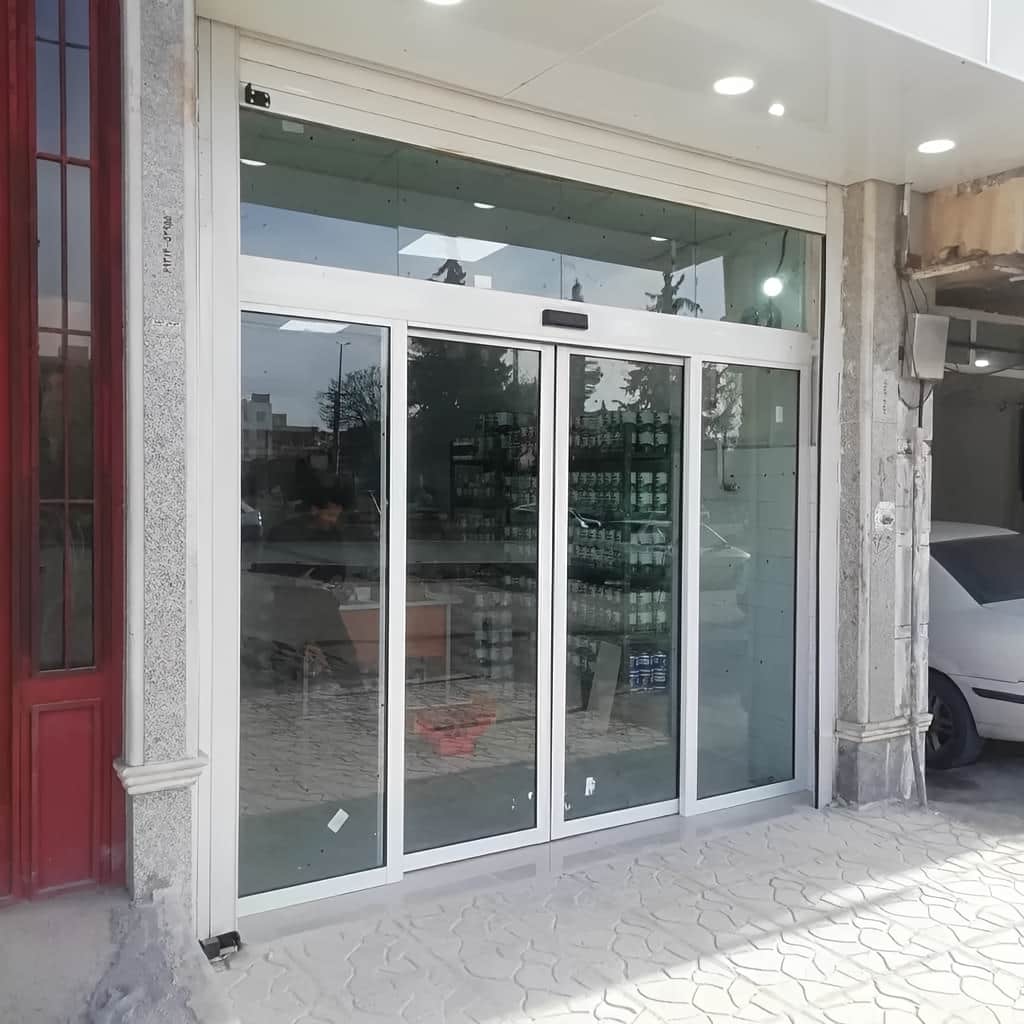 نصب درب شیشه ای تلسکوپی در بندر عباس