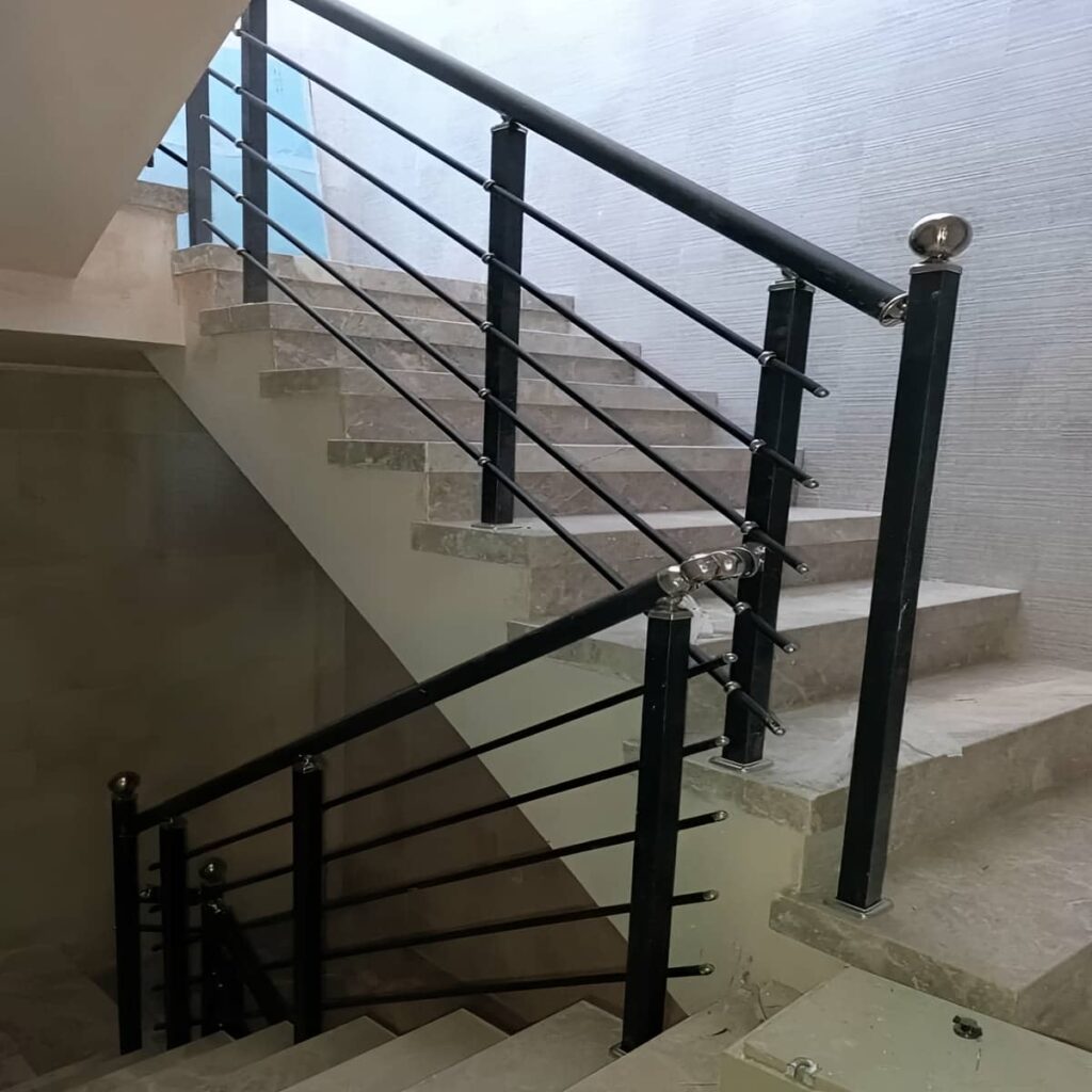 سفارش نرده استیل عمودی در بندر عباس