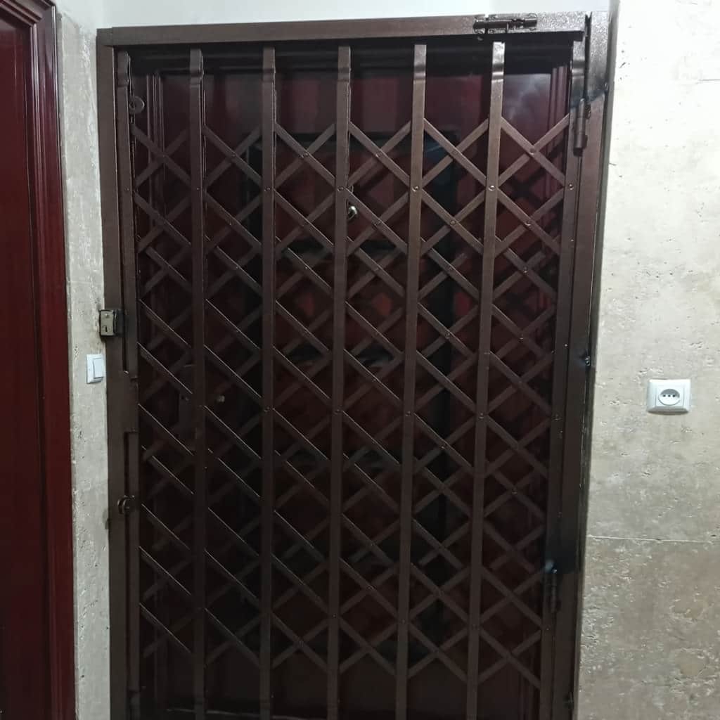 فروش درب آکاردئونی پنج گل دوبل با رنگ سفارشی در بندر عباس