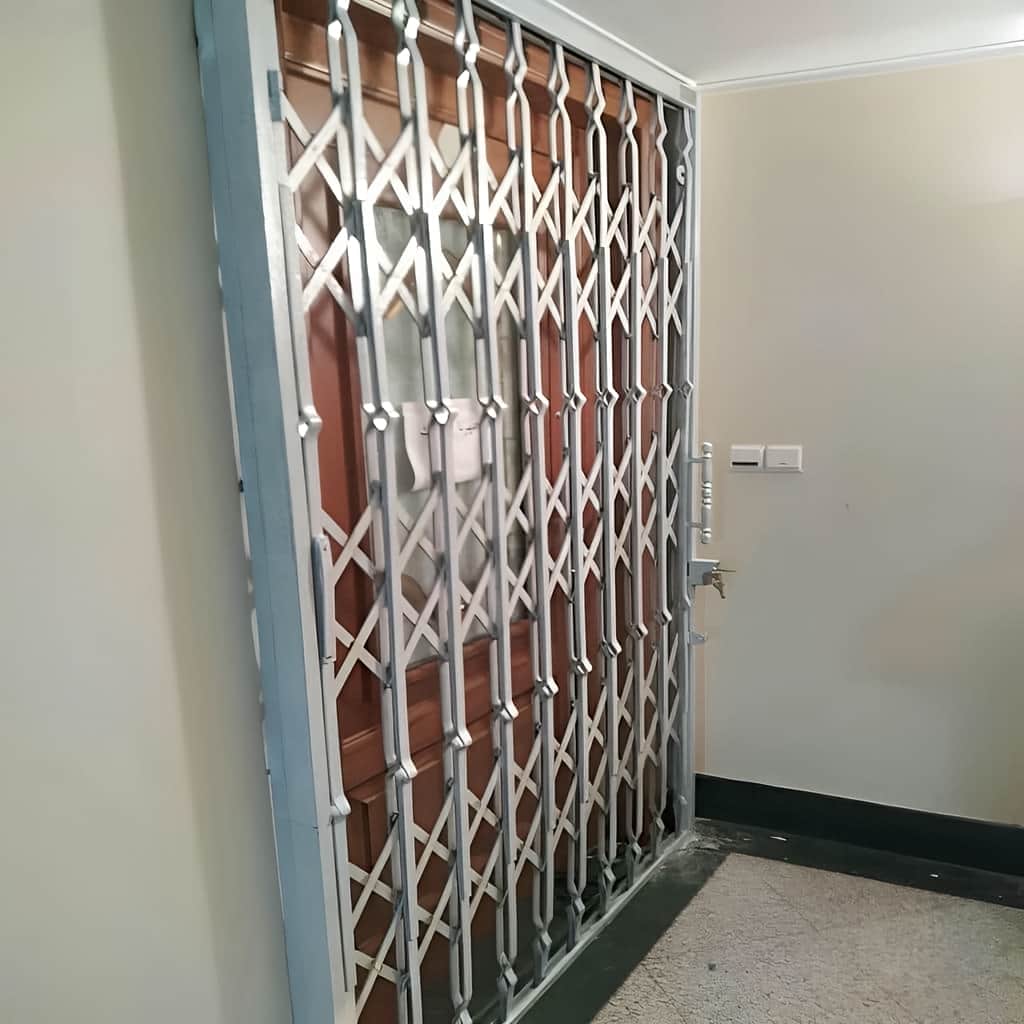 فروش حفاظ آکاردئونی آهنی سه لوزی با رنگ سفارشی در بندر عباس