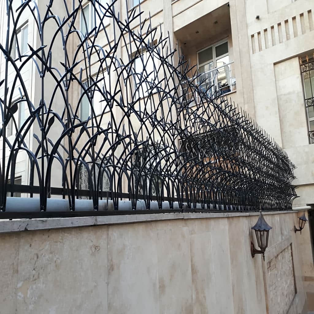 خرید حفاظ آبشاری روی دیوار سنگی در بندر عباس با انتخاب نمونه مناسب