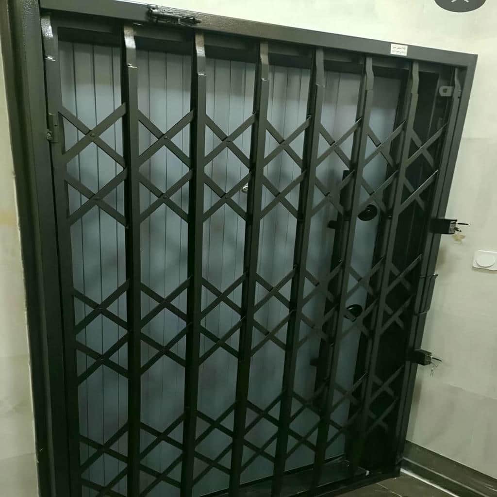 سفارش درب آکاردئونی ضد سرقت آپارتمان با قفل مخفی در بندر عباس
