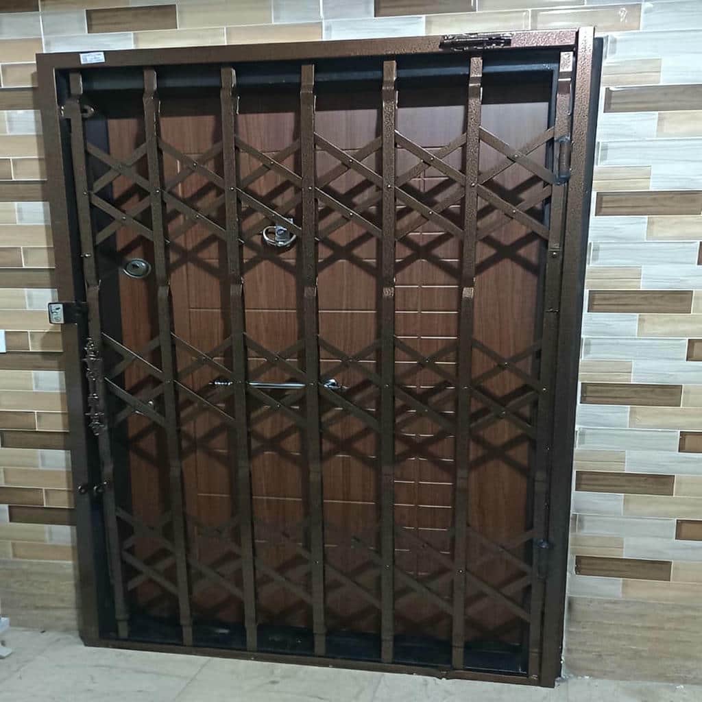 خرید حفاظ آکاردئونی شیک قفل دار با قفل مخفی در بندر عباس