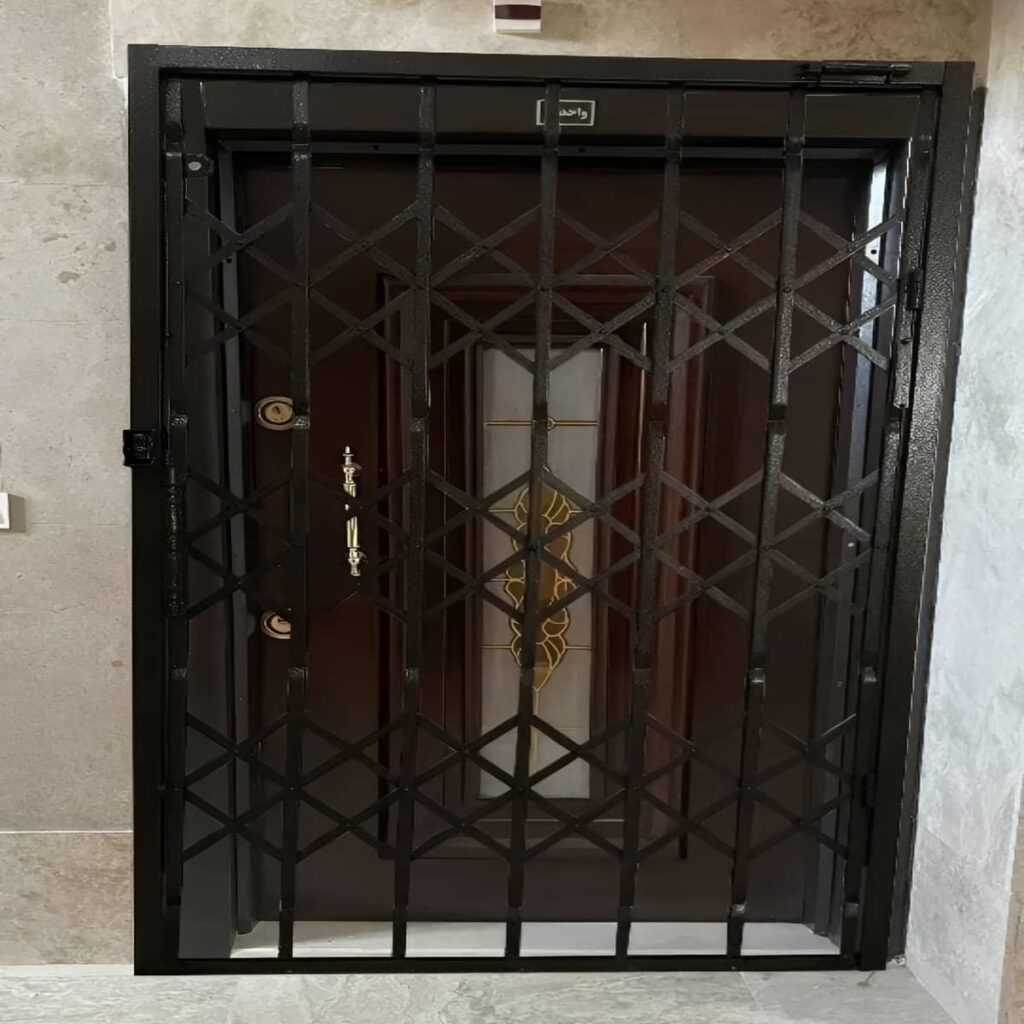 قیمت درب آکاردئونی شیک قفل دار با قفل توکار در بندر عباس