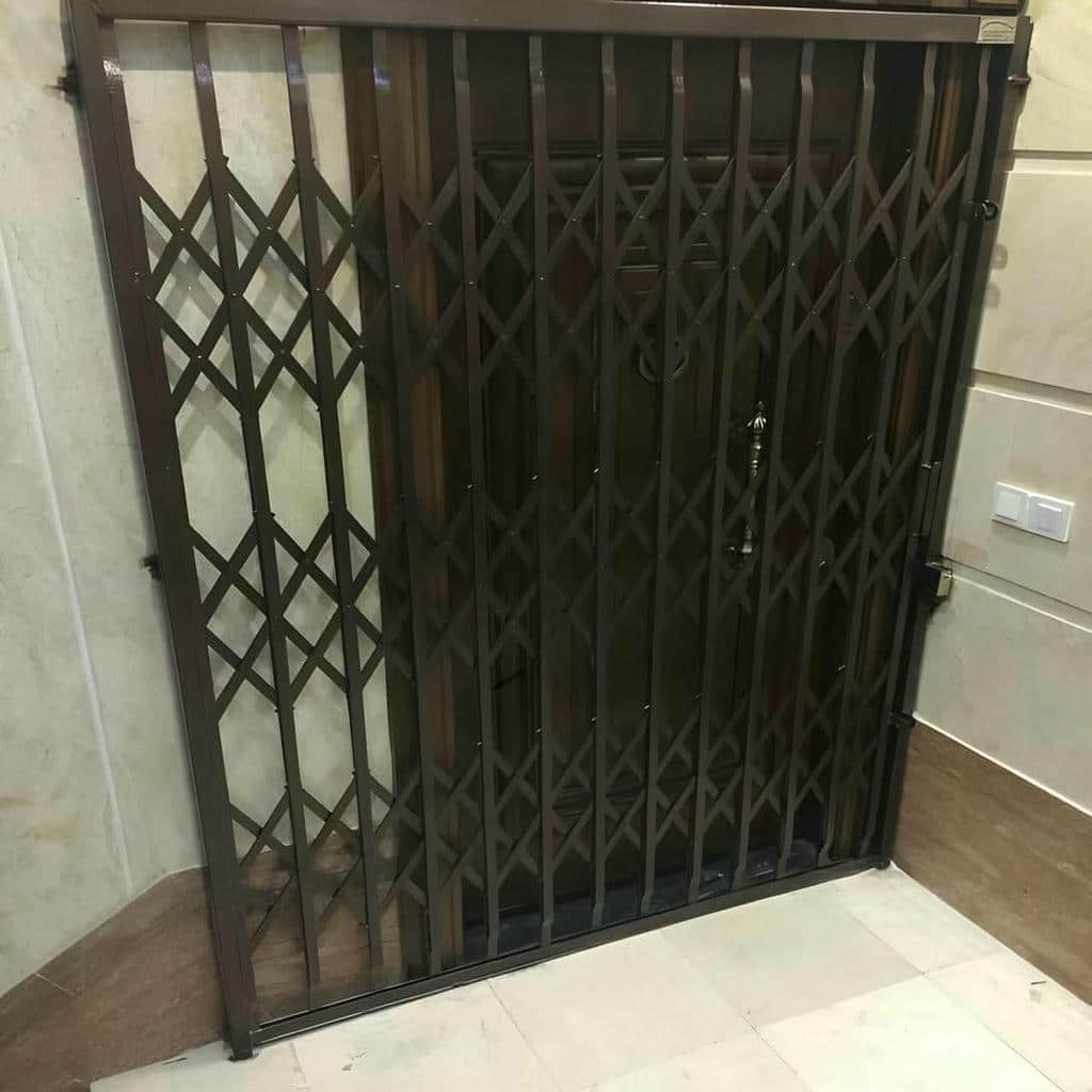 قیمت حفاظ آکاردئونی کم جا راهرو با قفل توکار در بندر عباس