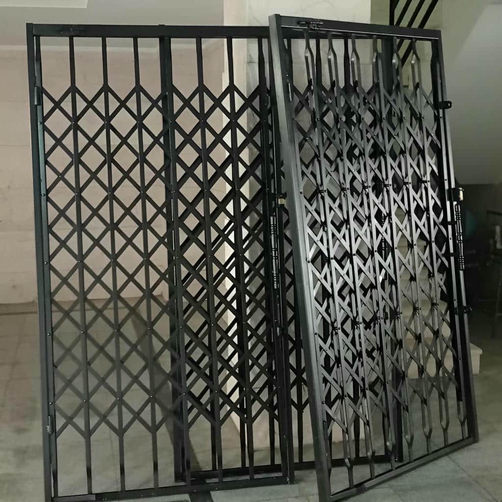 خرید حفاظ درب ضد سرقت فلزی متناسب با ورودی در بندر عباس خرید حفاظ درب ضد سرقت فلزی متناسب با ورودی در بندر عباس