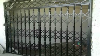 13 مدل درب آکاردئونی مدرن مشکی ورودی اداری در بندر عباس