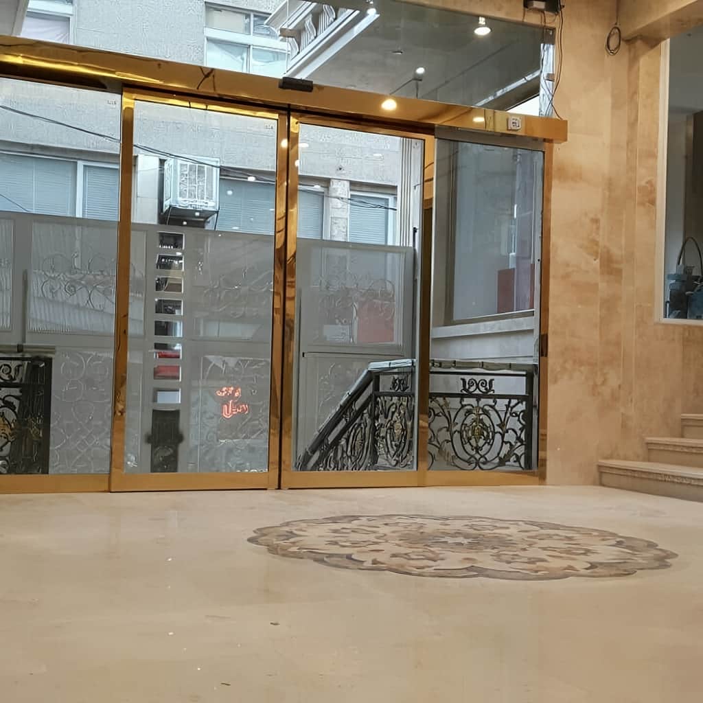 ساخت درب شیشهای اتوماتیک با شیشه سکوریت در بندر عباس ساخت درب شیشهای اتوماتیک با شیشه سکوریت در بندر عباس