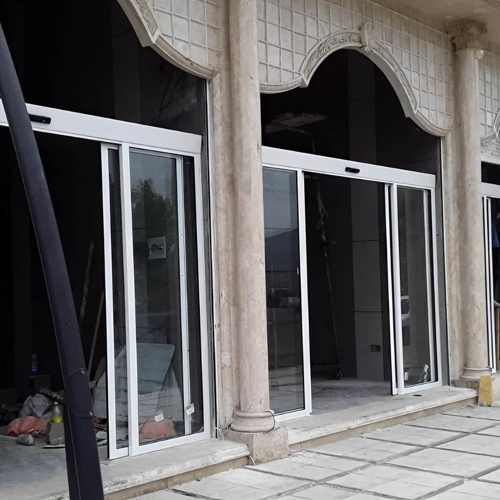 ساخت ریل درب شیشهای اتوماتیک با مقطع مناسب در بندر عباس ساخت ریل درب شیشهای اتوماتیک با مقطع مناسب در بندر عباس