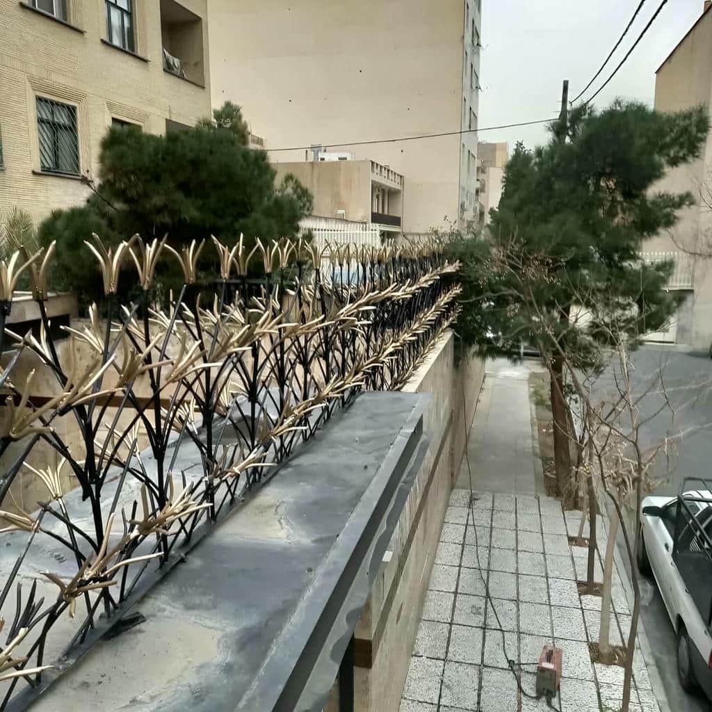 اجرای حفاظ شاخ گوزنی پرتراکم امنیتی در بندر عباس با تراز منظم اجرای حفاظ شاخ گوزنی پرتراکم امنیتی در بندر عباس با تراز منظم