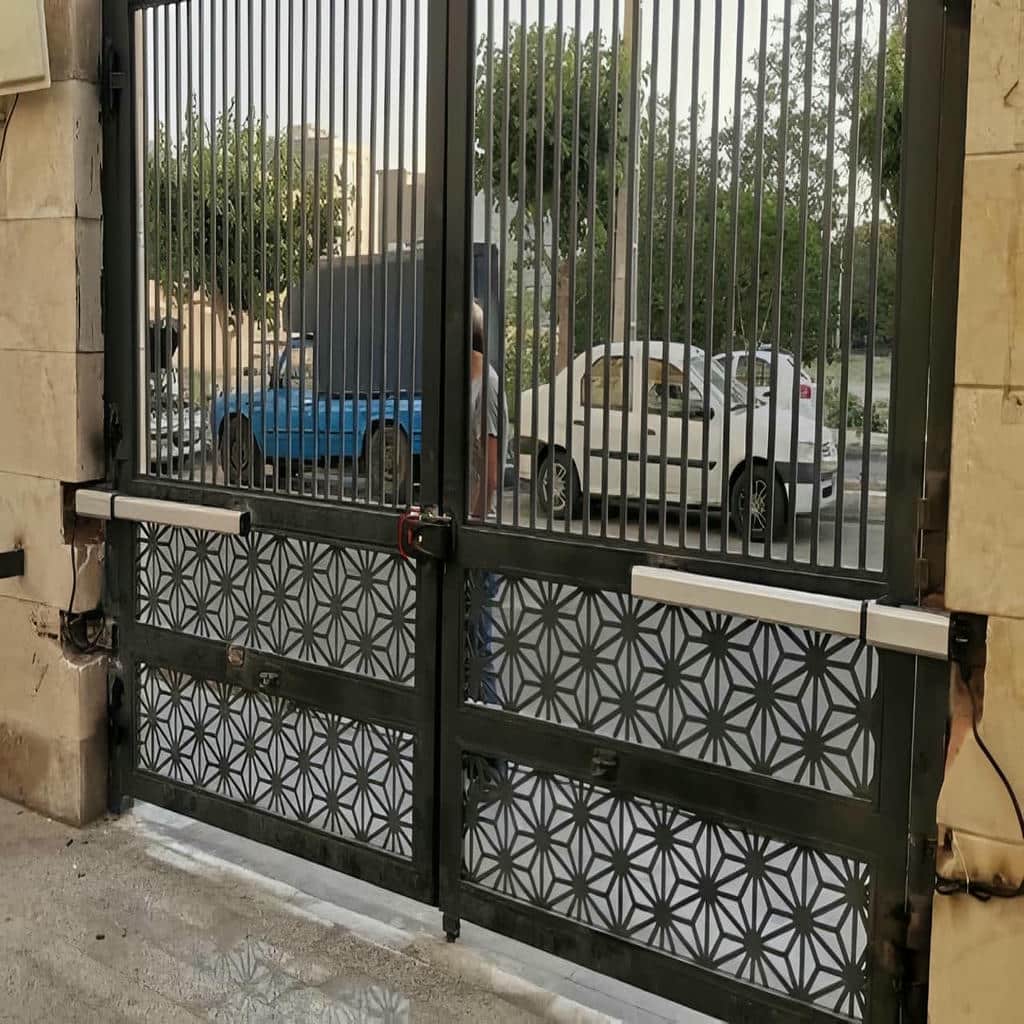 تعمیر فتوسل جک پارکینگ ایمنی و بررسی سیم‌کشی در بندر عباس