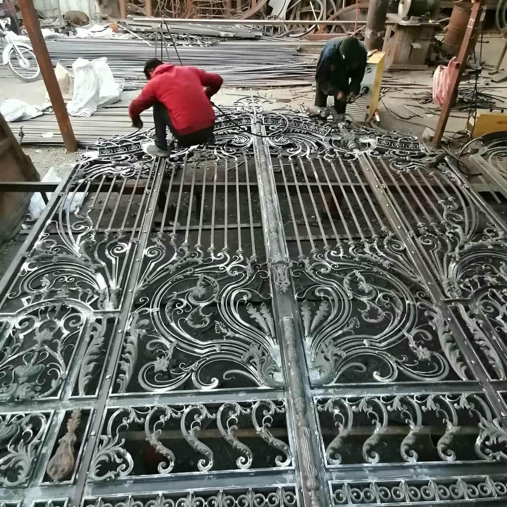 ساخت درب حیاط ورودی محوطه تمامورق در بندر عباس ساخت درب حیاط ورودی محوطه تمامورق در بندر عباس
