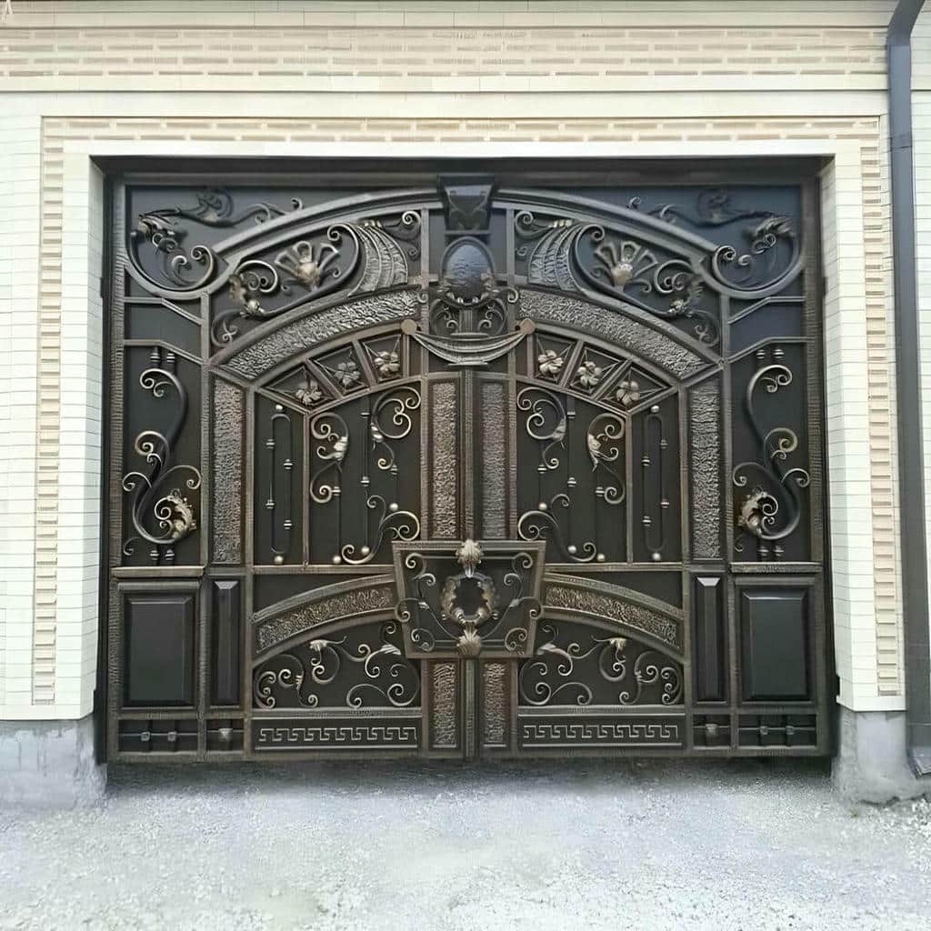 نصب درب حیاط نمای آجری طرح چوب در بندر عباس
