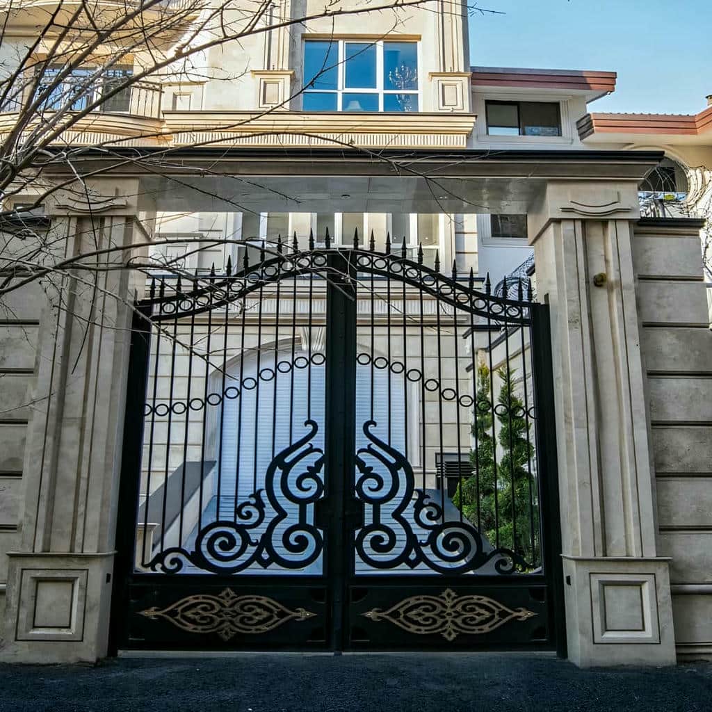 نصب درب ویلایی فلزی ورودی باغ دولنگه در بندر عباس