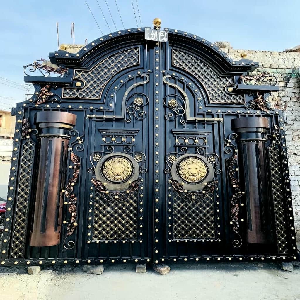 نصب درب پارکینگ برش لیزری طرح هندسی دو لنگه در بندر عباس نصب درب پارکینگ برش لیزری طرح هندسی دو لنگه در بندر عباس