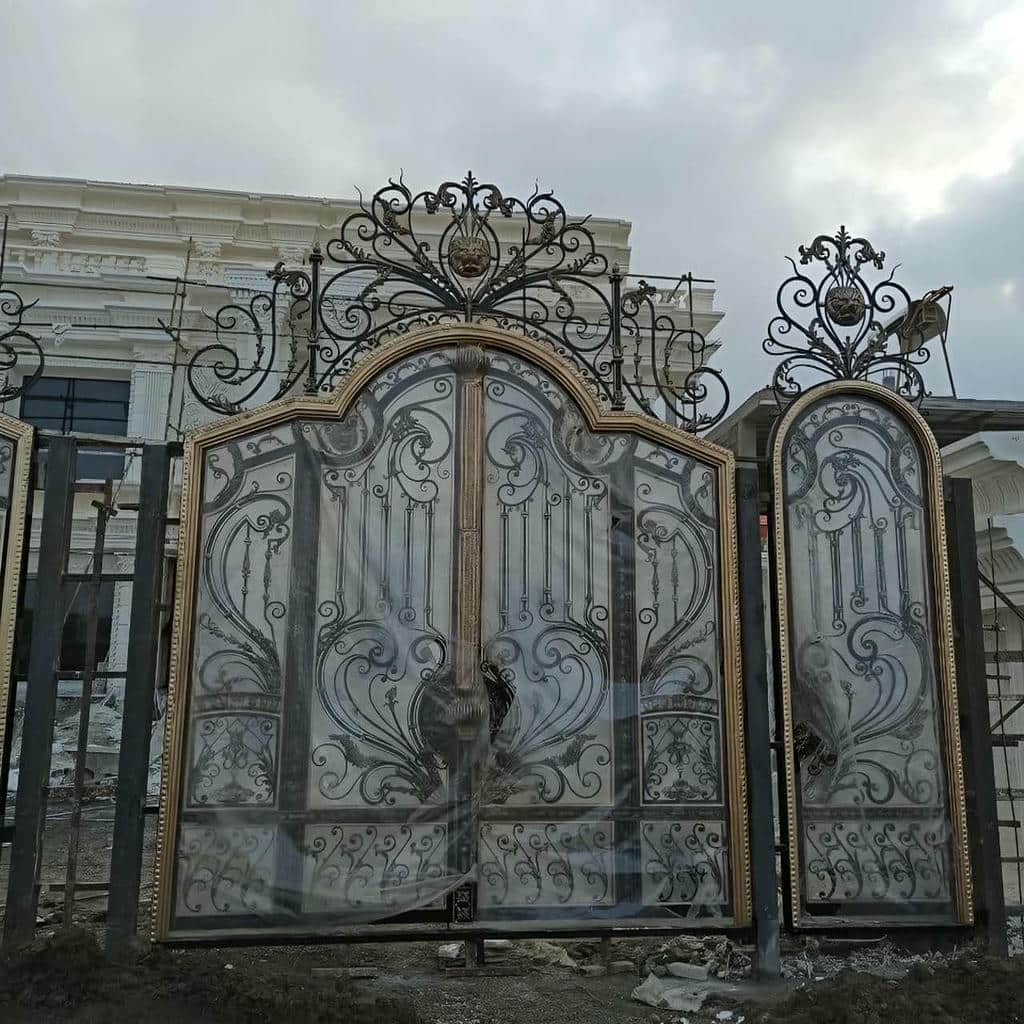 تولید درب پارکینگ ساختمان چند واحدی برای ورودی پرتردد در بندر عباس تولید درب پارکینگ ساختمان چند واحدی برای ورودی پرتردد در بندر عباس