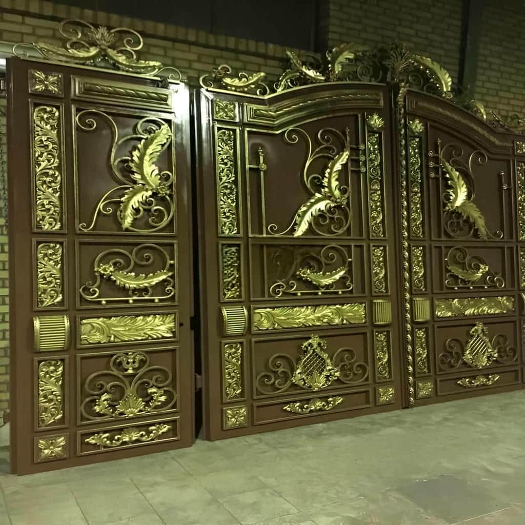 اجرای درب پارکینگ ریلی ریل زمینی با زیرسازی مناسب در بندر عباس