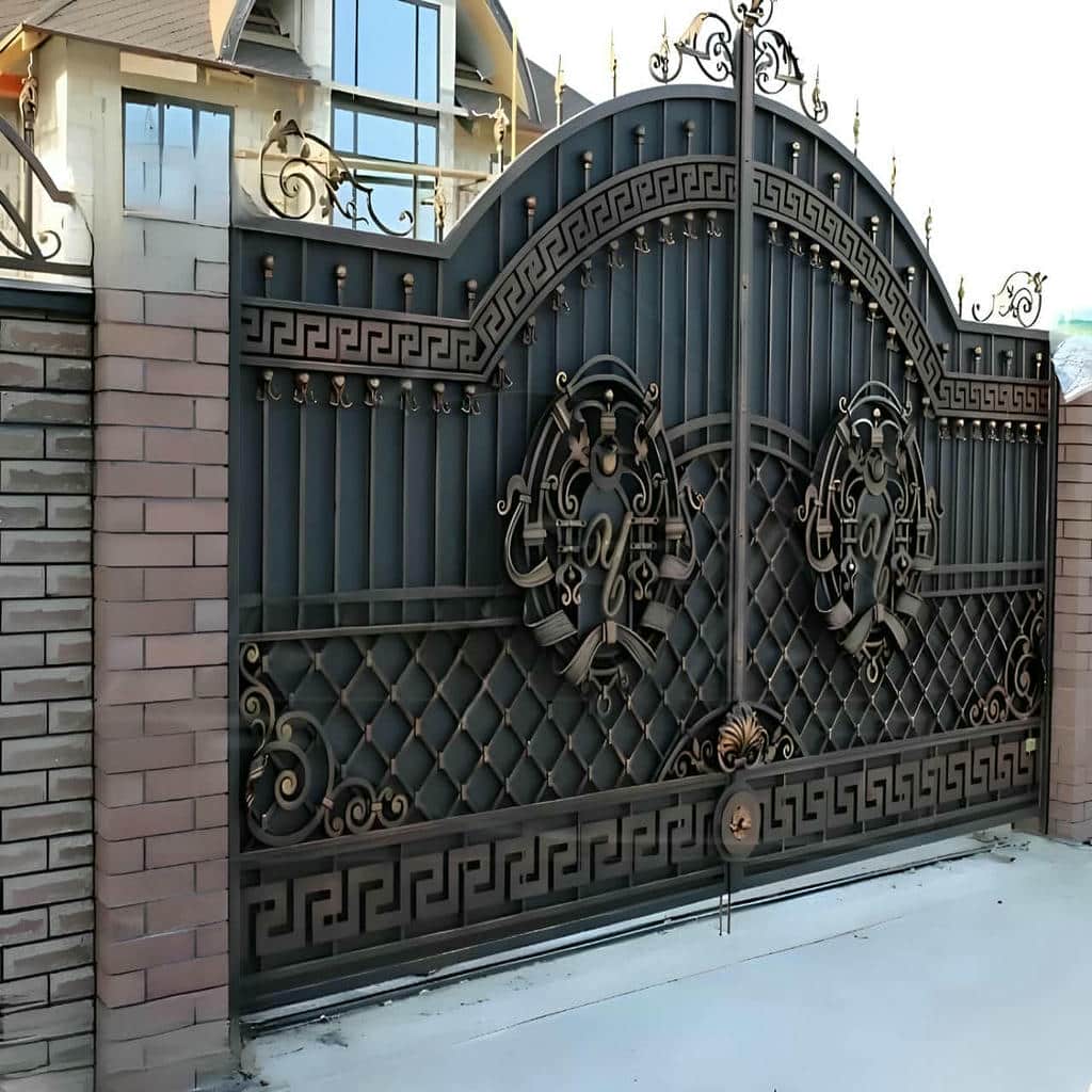 سفارش درب کشویی ریل زمینی با موتور برقی در بندر عباس