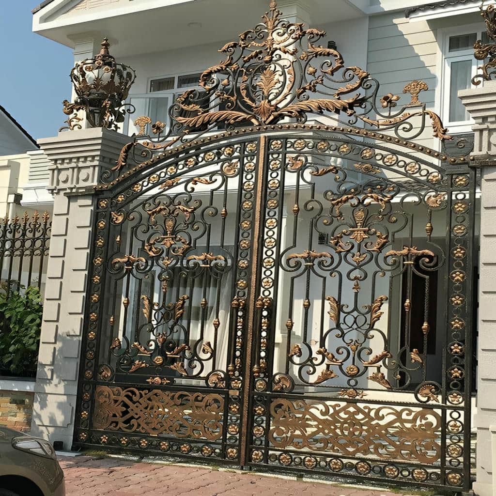 ساخت درب پارکینگ لوکس ورودی ویلا با کلاف مقاوم در بندر عباس