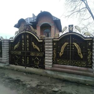 14 نمونه درب ساختمان فرفورژه گل دار در بندر عباس