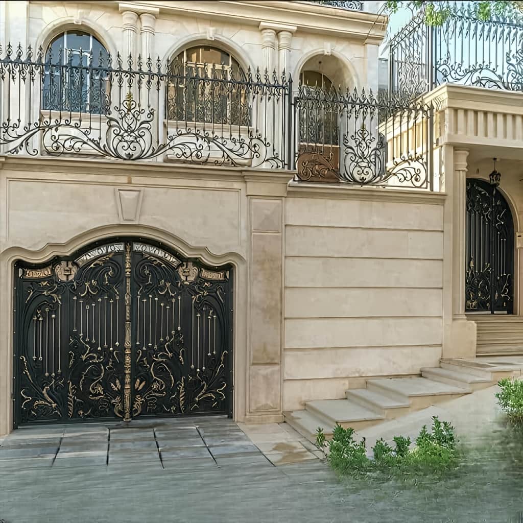 درب پارکینگ لولایی ستون دار نیمه باز در بندر عباس درب پارکینگ لولایی ستون دار نیمه باز در بندر عباس