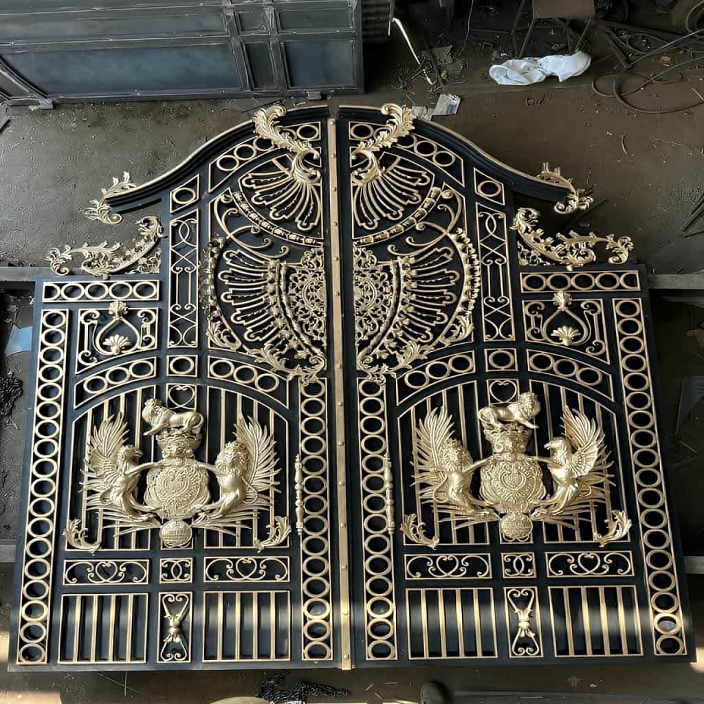 درب پارکینگ ساده پروفیلی با فاصله منظم پروفیل در بندر عباس