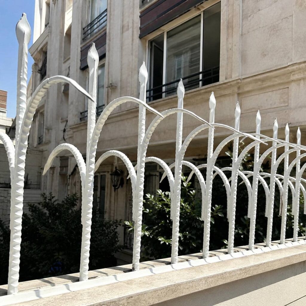 نرده حفاظ دیوار ساده در بندر عباس با پوشش مناسب نرده حفاظ دیوار ساده در بندر عباس با پوشش مناسب