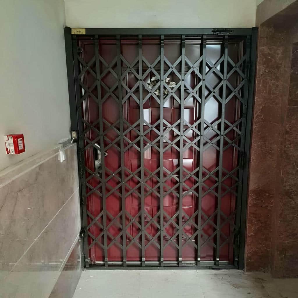 نرده آکاردئونی بندر عباس با قفل ورودی ایمن