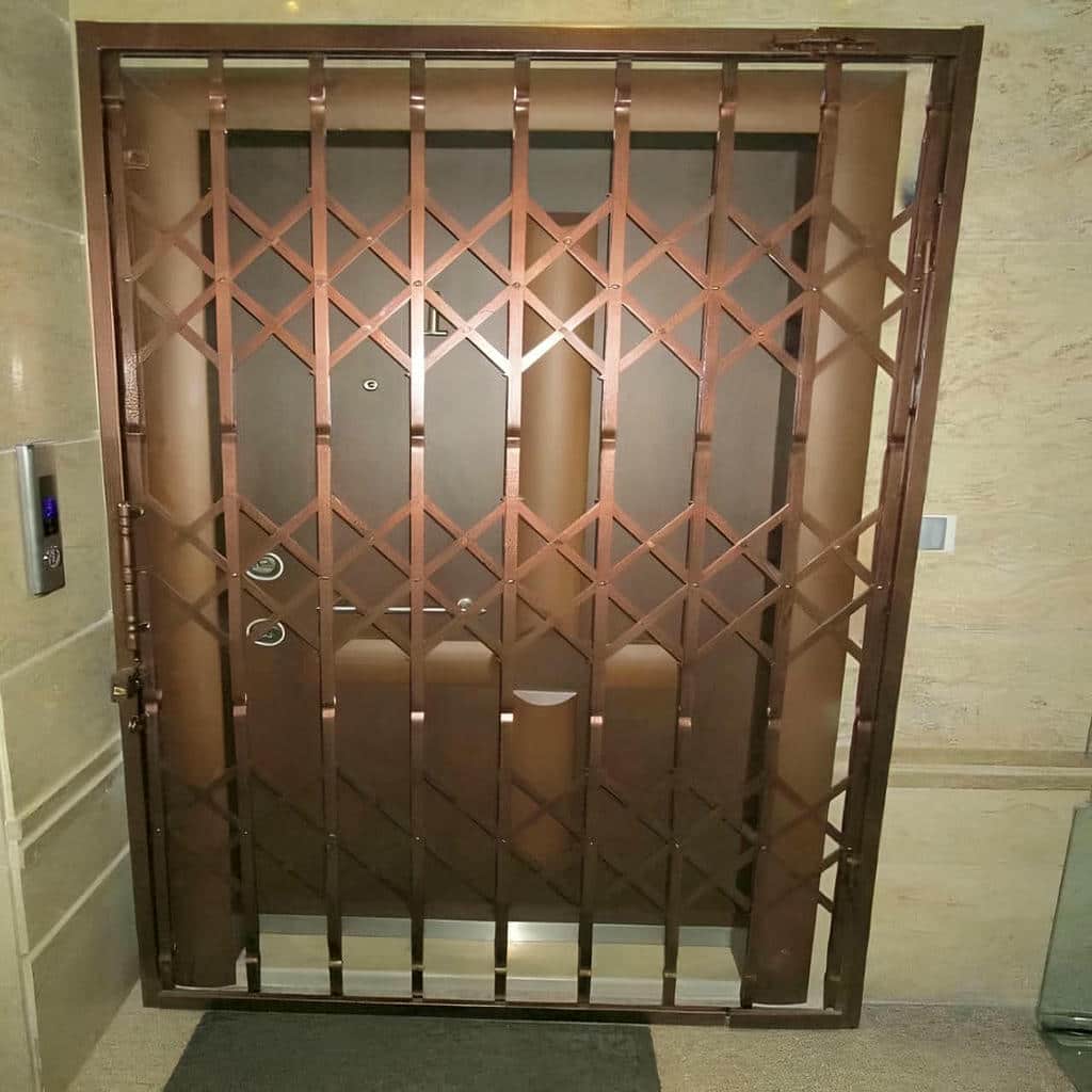 گارد آکاردئونی فضای مسکونی