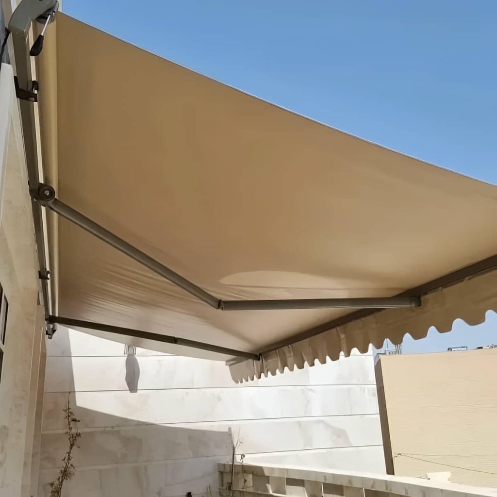 سایبان برقی کم صدا بندر عباس مدل بازویی مسکونی