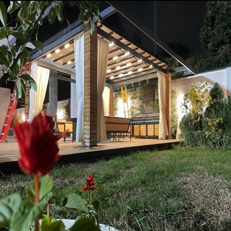 سایبان بالکن برقی بازویی بندر عباس