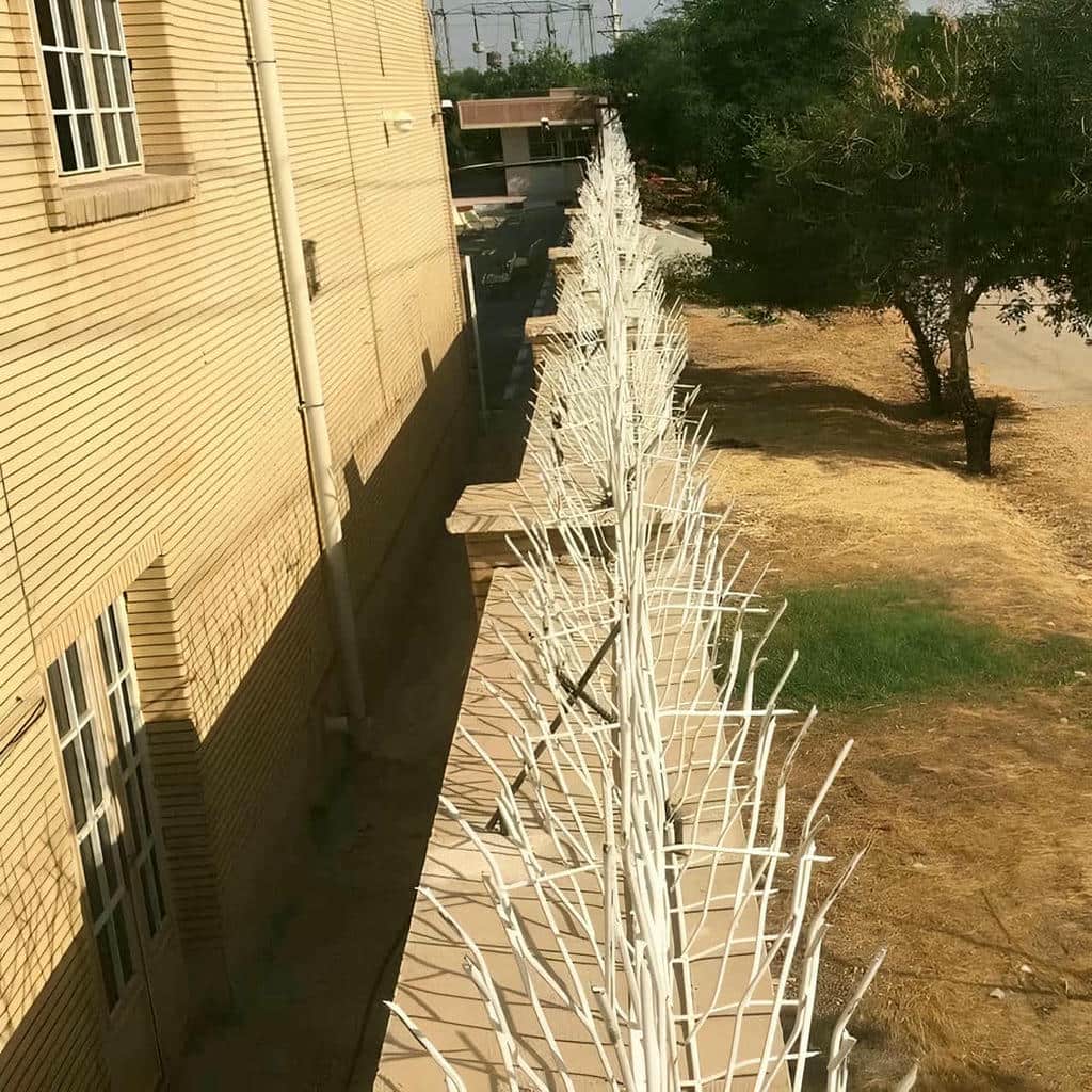 نرده آهنی کم عرض بندر عباس برای نمای ساختمان