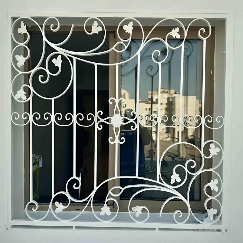 نرده پنجره مینیمال سفید