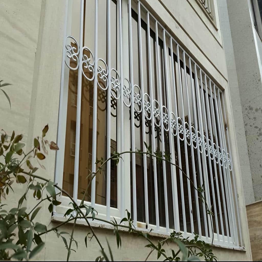 گارد پنجره فلزی با پوشش مقاوم سطح گارد پنجره فلزی با پوشش مقاوم سطح