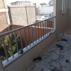 نرده پله کلاسیک فلزی در بندر عباس با طراحی اصیل