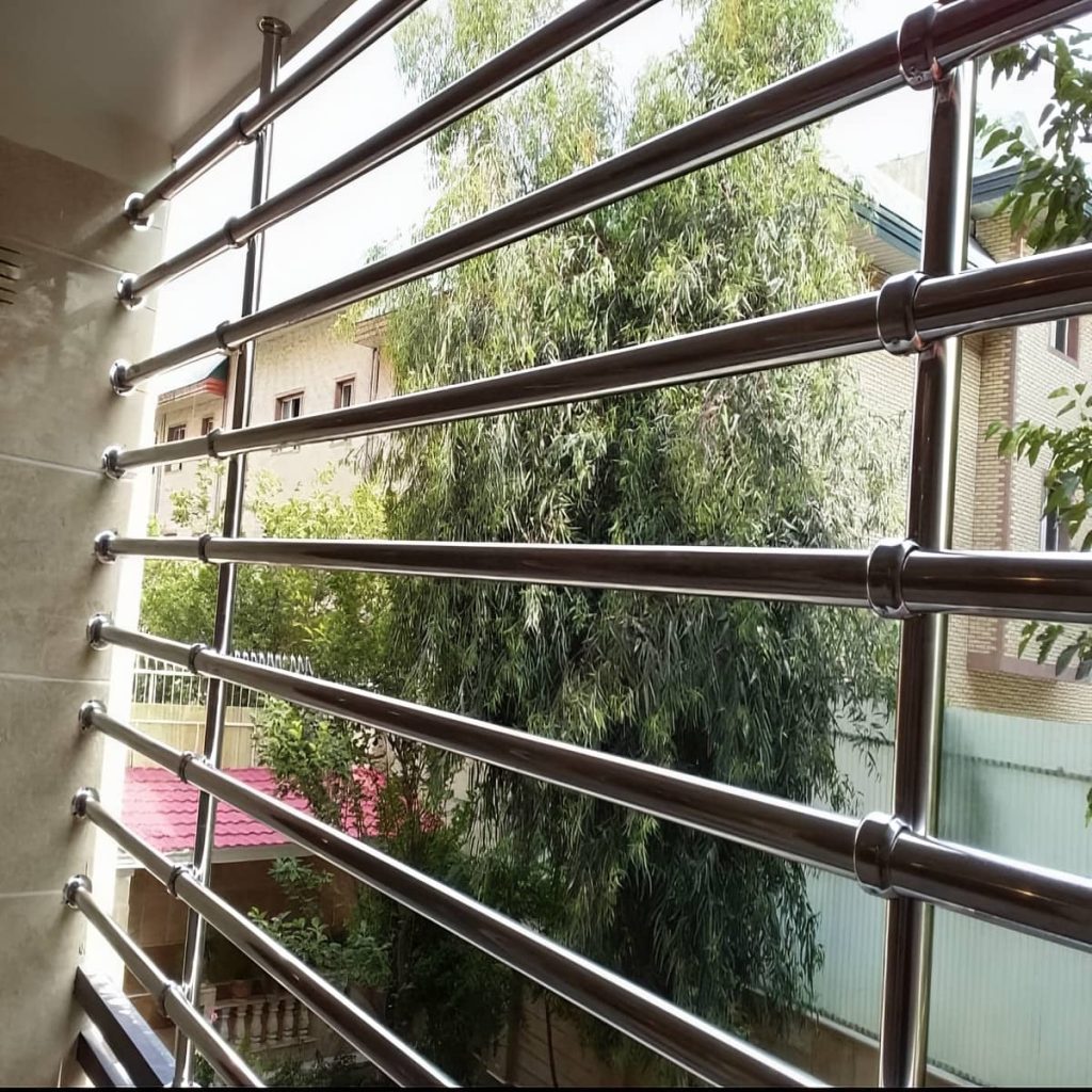 جان پناه بالکن ساختمان بندر عباس