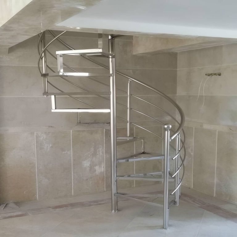 نرده استیل راه پله بندر عباس با طراحی براق