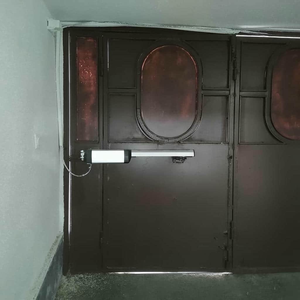 جک دو لنگه بندر عباس با سیستم کنترل ورودی