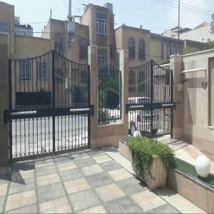 جک الکترومکانیک بندر عباس با بدنه مقاوم و موتور قدرتمند