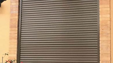 کرکره پنجره برقی ساختمان قدیمی بندر عباس