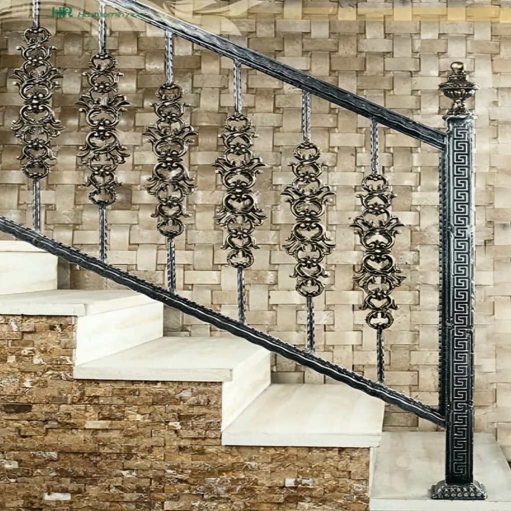 حفاظ پله کلاسیک بندر عباس با جزئیات منحنی