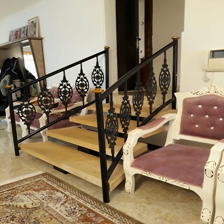 نرده بالکن آپارتمان فرفورژه کلاسیک بندر عباس